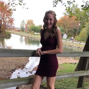 Meet your Posher, Elyse